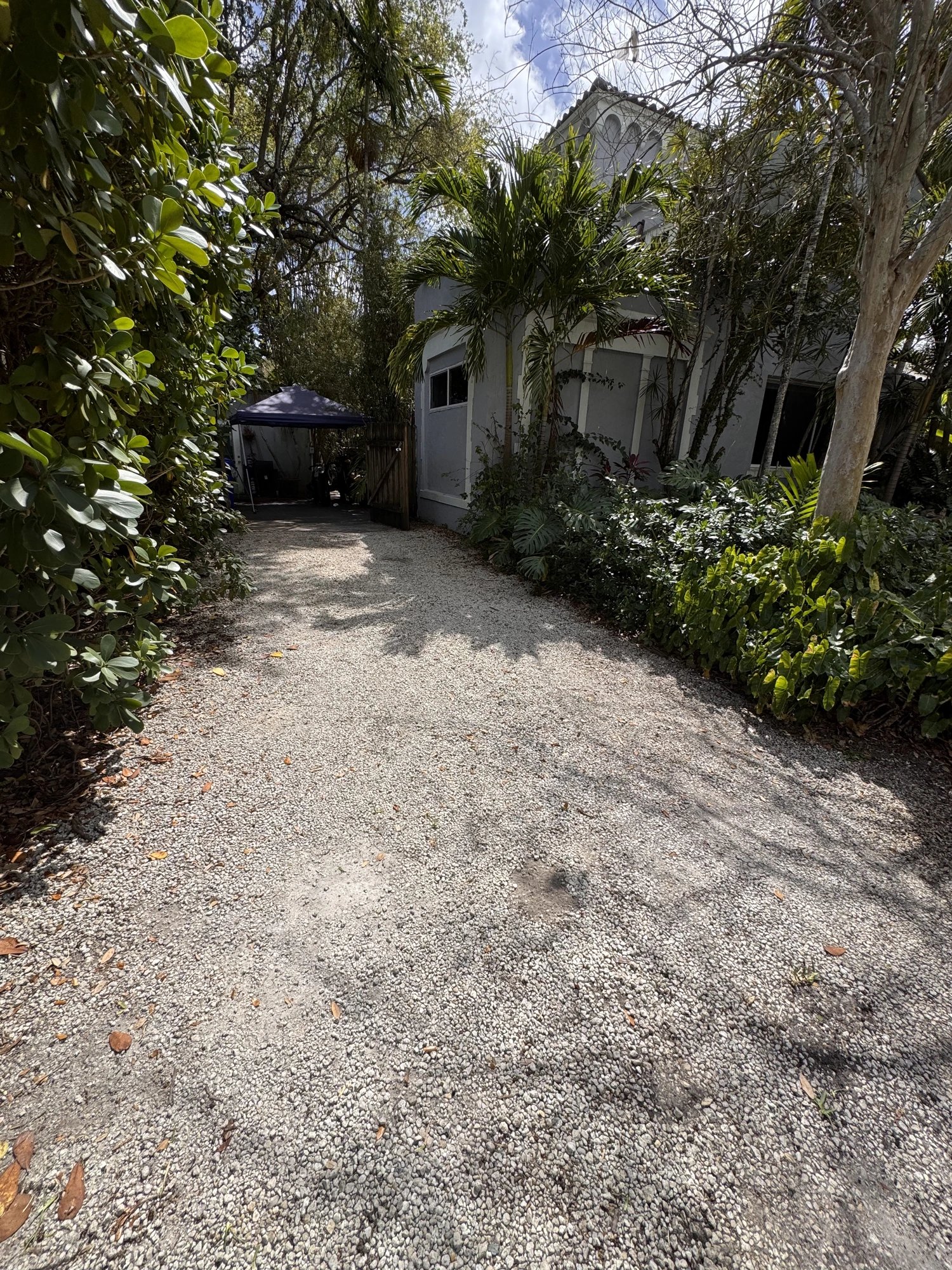 Gravel Drive — Hardscapes, Broward County