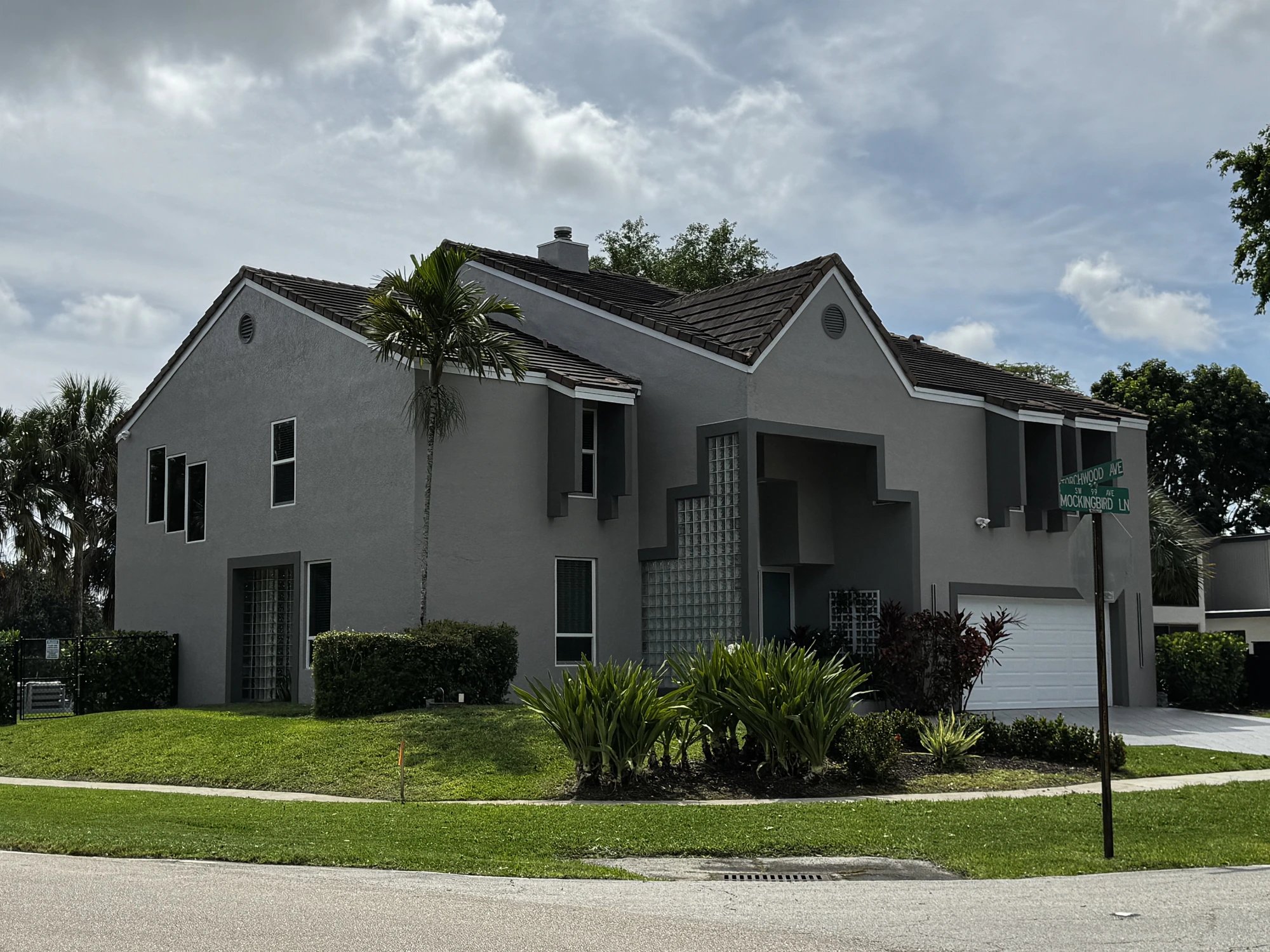 Estate Curb Appeal — Architectural Landscape, Broward County