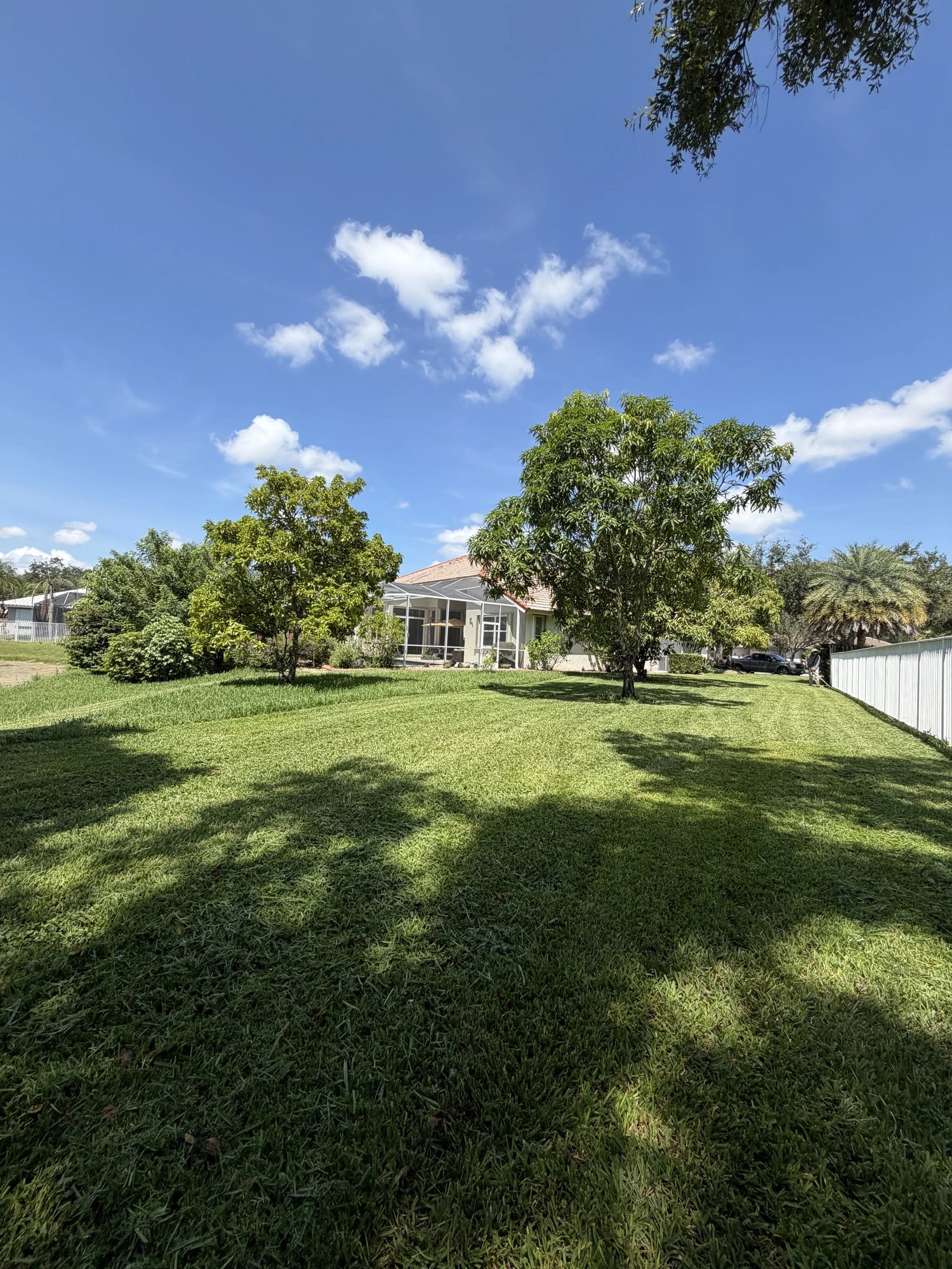 Emerald Grounds — Lawn & Estate Care, Broward County